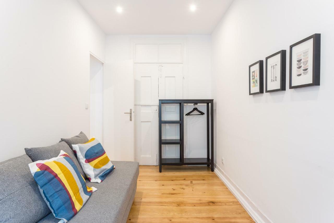 ליסבון Three Bedroom Apartment In Historical Centre -Bairro Alto מראה חיצוני תמונה