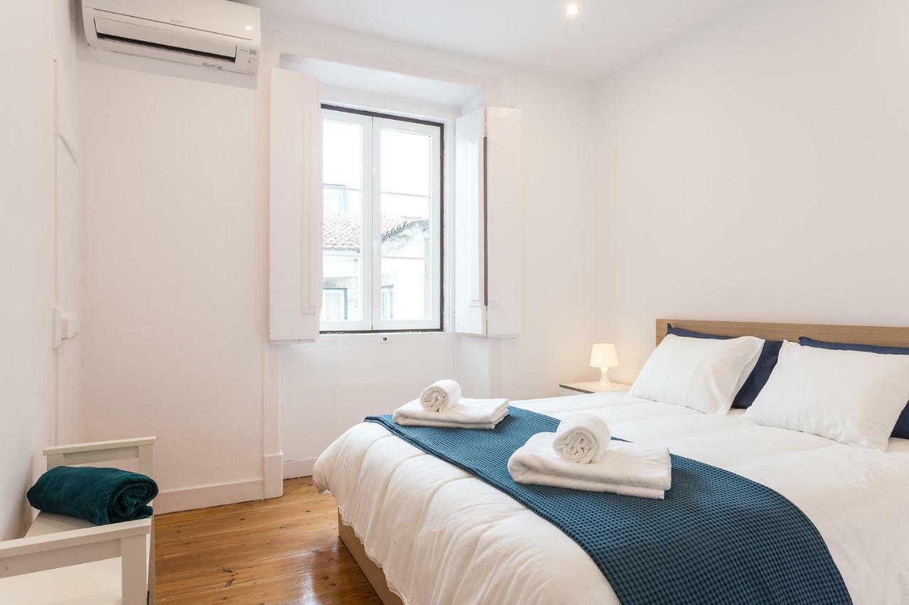 ליסבון Three Bedroom Apartment In Historical Centre -Bairro Alto מראה חיצוני תמונה