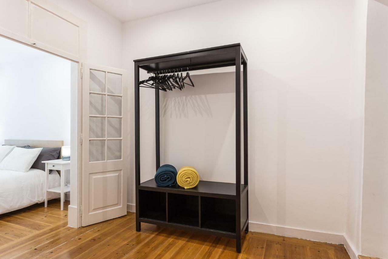 ליסבון Three Bedroom Apartment In Historical Centre -Bairro Alto מראה חיצוני תמונה